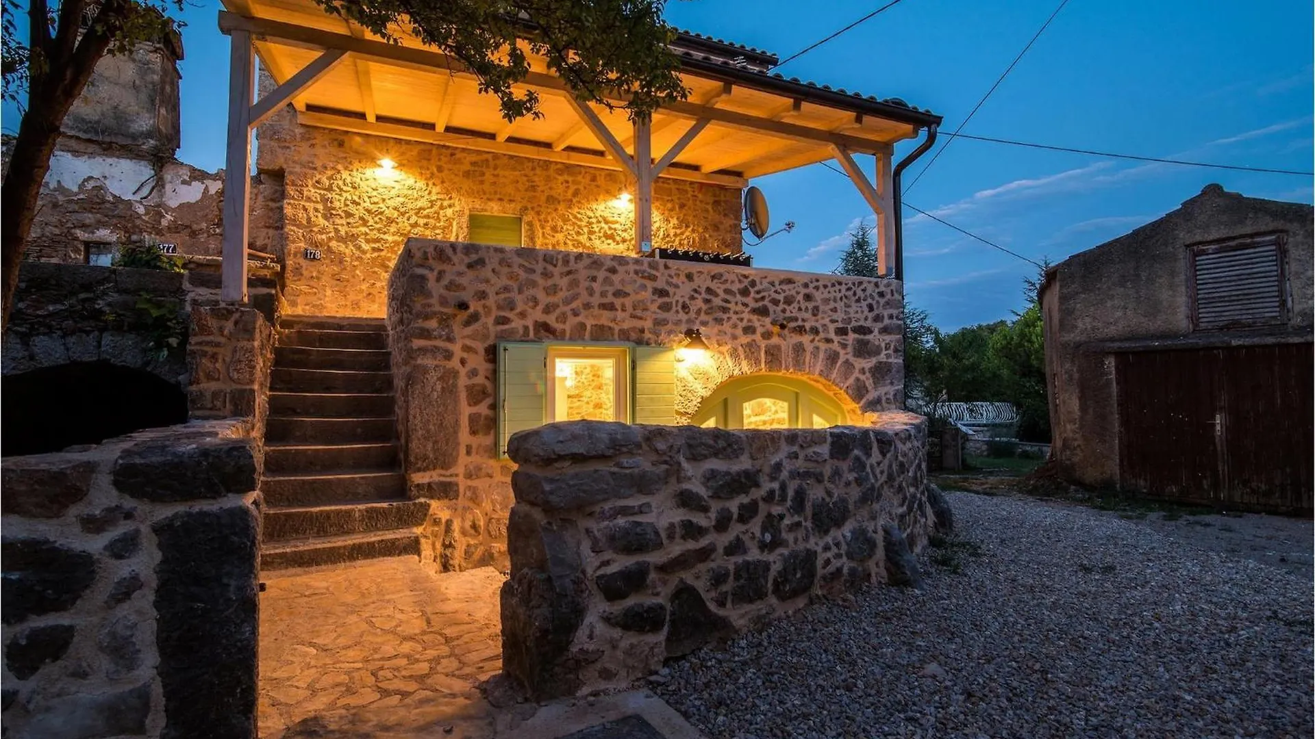 Villa Caligula Risika Holiday home